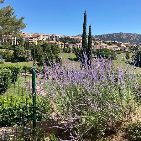 Le Cocon Du Hameau Rdj Cloture Cap Esterel Lejlighed *